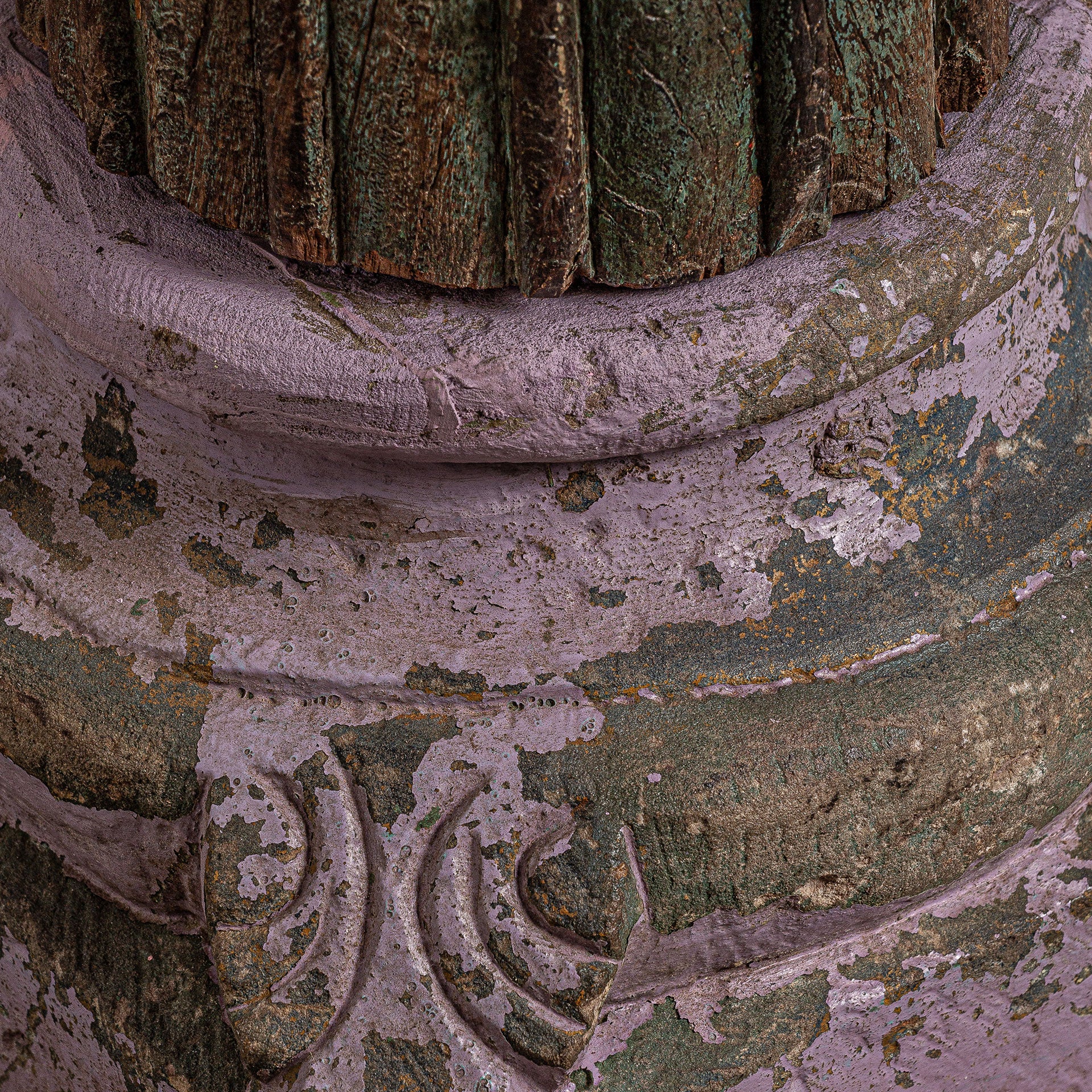 CACIA COLUMN
